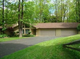 158 N Fairway Rd, Central City, PA 15926