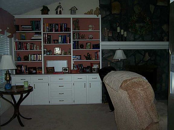 2nd image of 1308 Oakwoods Dr