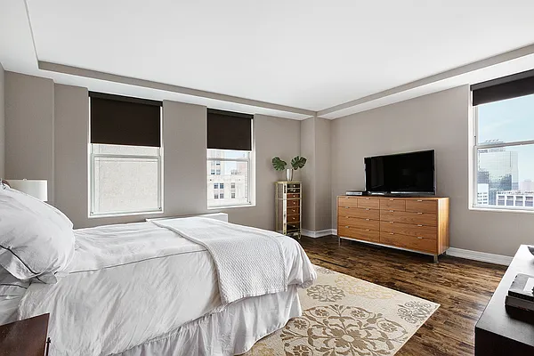 Sold by Compass | media 31