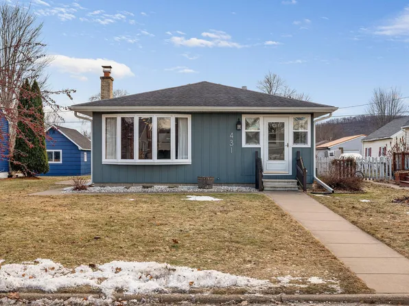 431 S 9th St, La Crescent, MN 55947