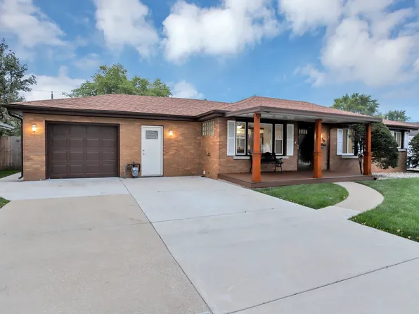 752 Cook Blvd, Bradley, IL 60915