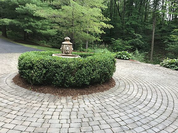 4th image of 2478 White Pine Dr