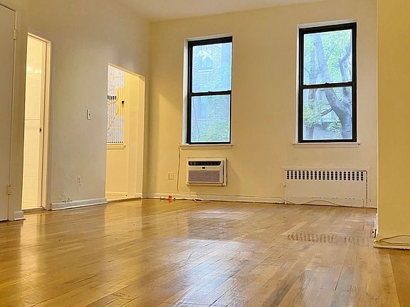3rd image of 225 E 84th St APT 2C