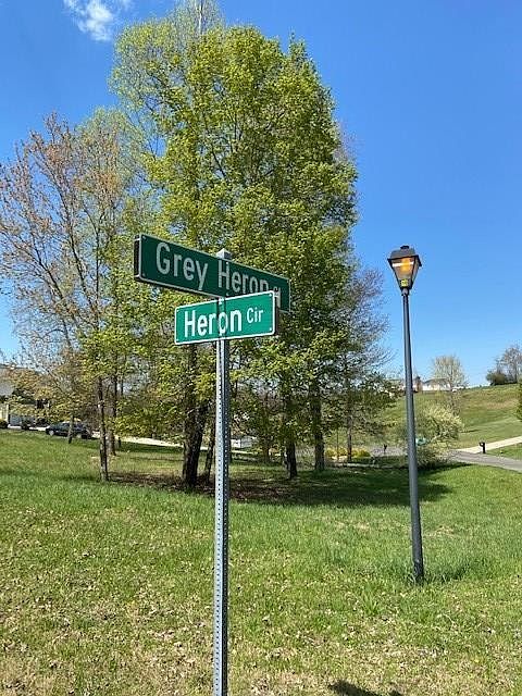1st image of Heron Cir