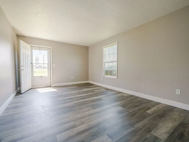 100 Heritage Cir #144 — Photo 7