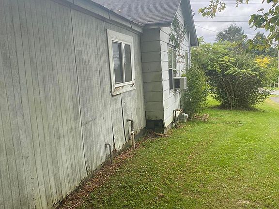 5th image of 17 Carden Ln