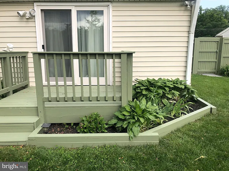 5350 Ravensworth Rd — Photo 95