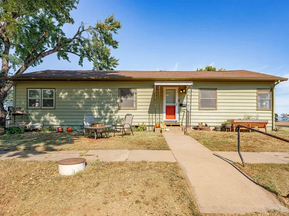 315 E Lexington St, Bennington, KS 67422