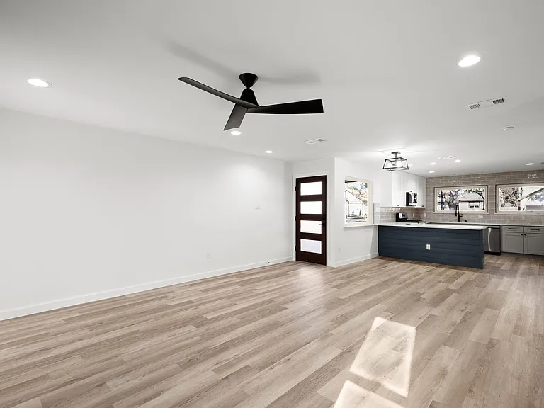 9717 Anderson Village Dr — Photo 6