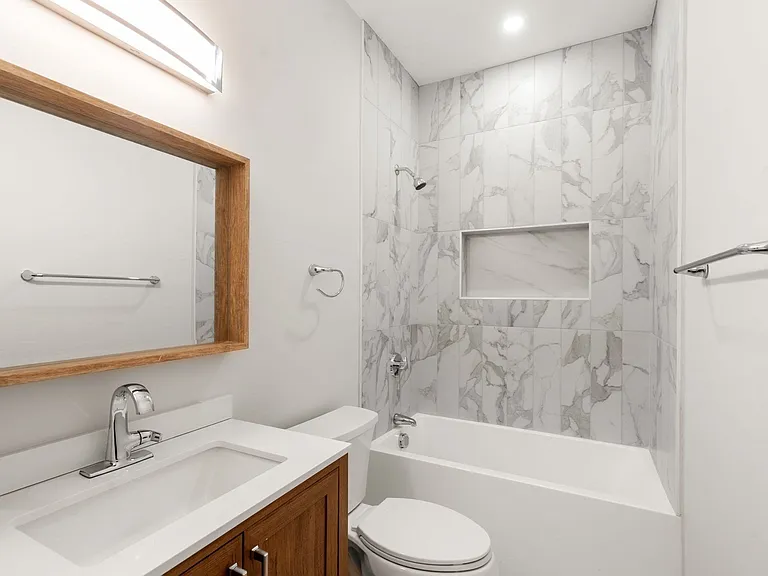 54 Indiana Ter — Photo 15