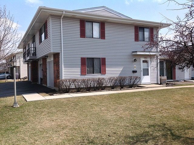 1st image of 929 Sagamore Dr