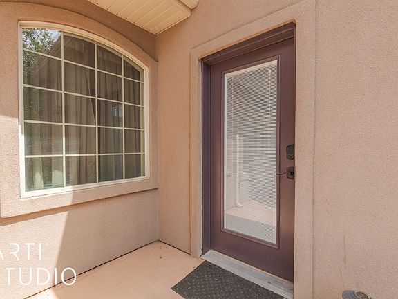 4th image of 584 Mariposa Casita