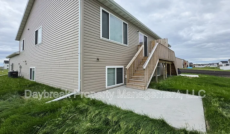 6305 83rd Ave S — Photo 36