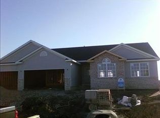 1301 Norma Dr, Bloomington, IL