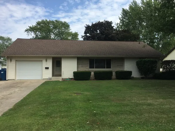 410 Ralph St, Watseka, IL 60970