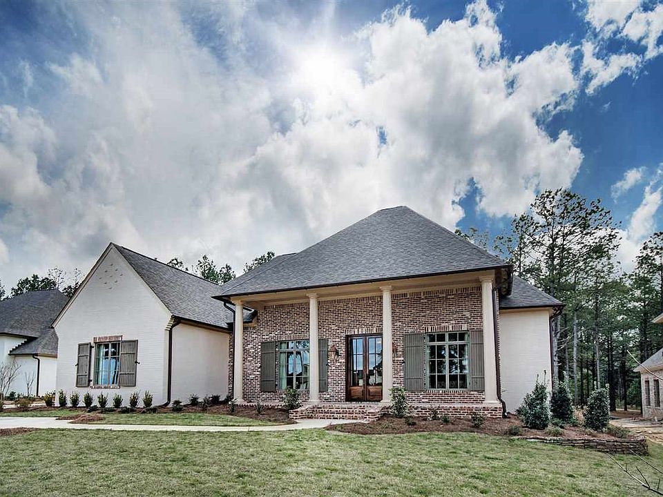 1st image of 304 Lake Village Dr