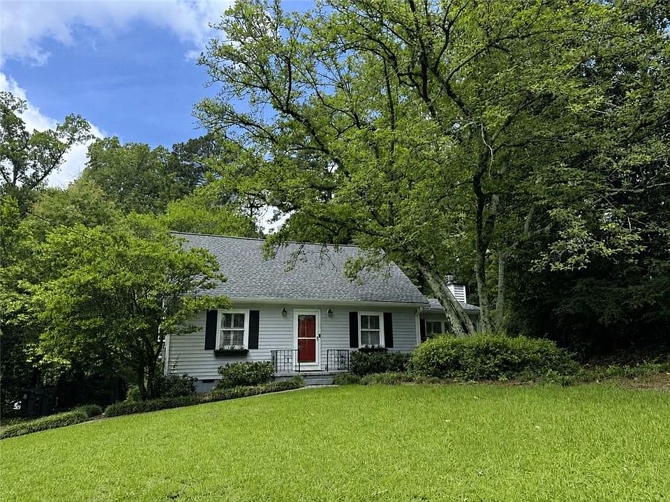 1st image of 3173 Parkridge Cres