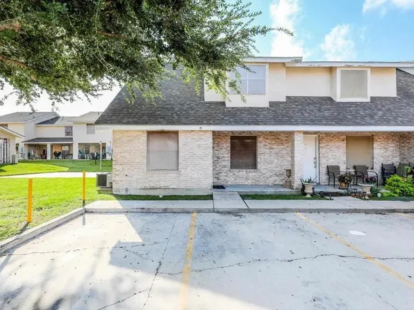 8911 McPherson Rd, Laredo, TX 78045