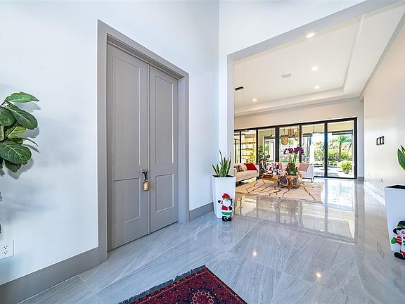 5th image of 15144 PENDIO DRIVE