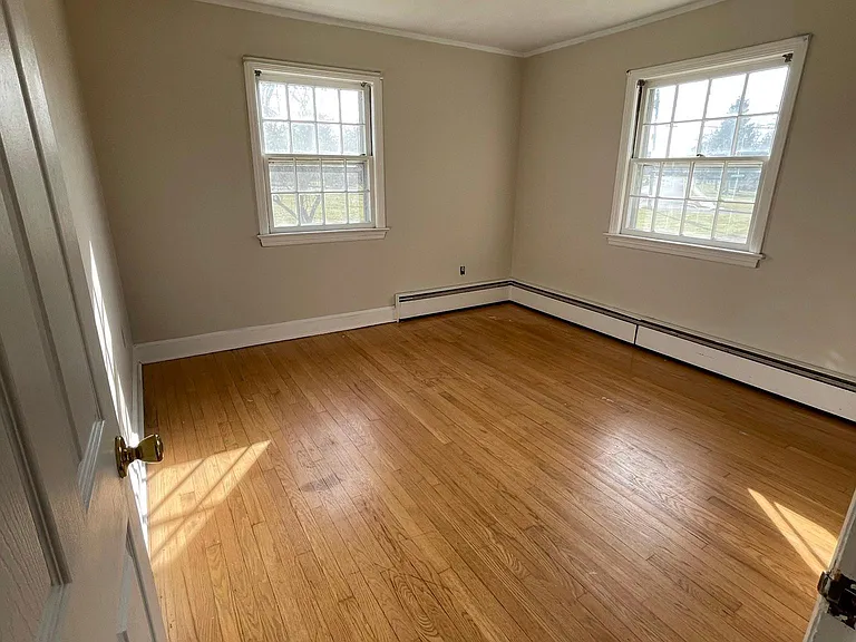 299 Bridgepoint Rd — Photo 4