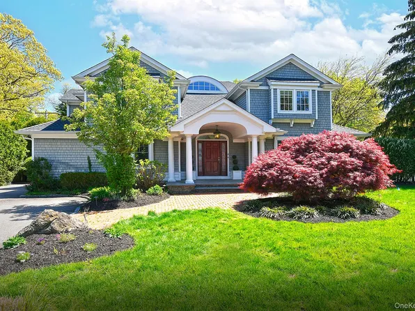 16 Sailfish Place, Northport, NY 11768