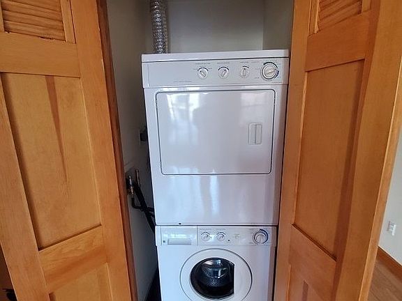 4th image of 138 E 31st St APT 60