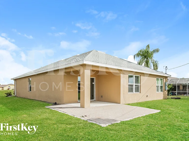 1406 NW 7th Ave — Photo 15