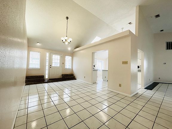 5th image of 1234 Catskill Dr