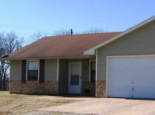 8670 Kill Creek Rd, De Soto, KS 66018