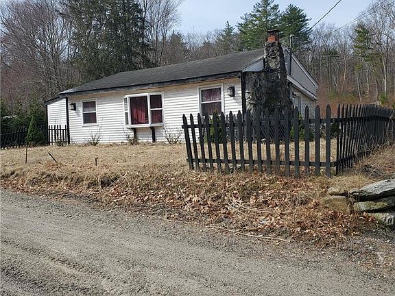 4th image of 121 Dexter Ln