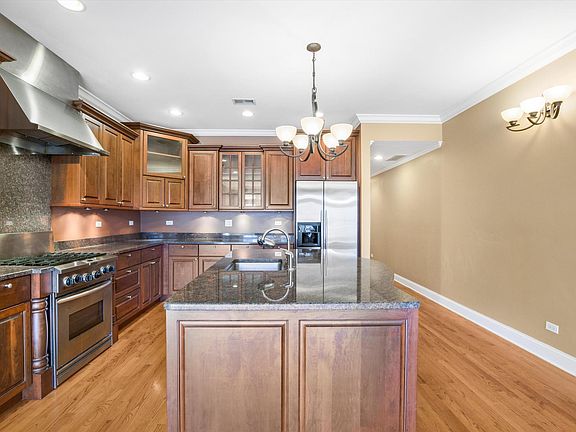 4th image of 2238 W Belmont Ave Unit 3W