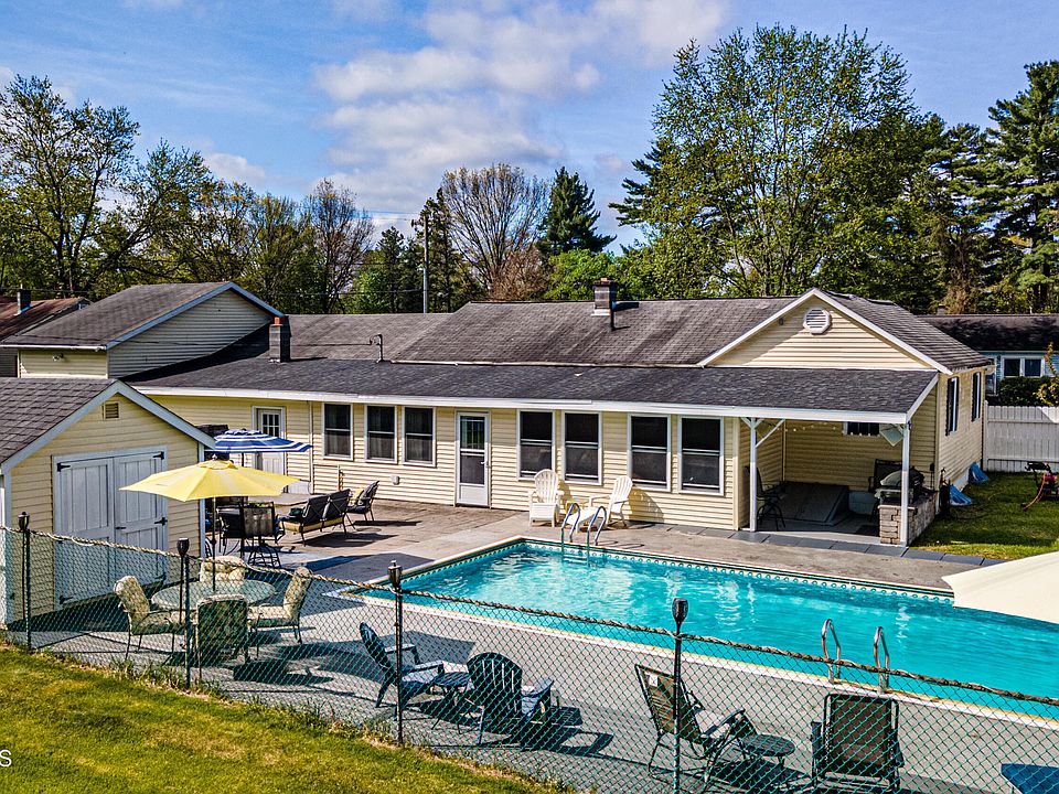 17 Park Drive, South Glens Falls, NY 12803 Zillow