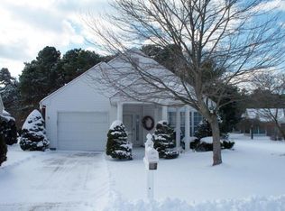 570 Waterford Dr, Manchester, NJ 08759