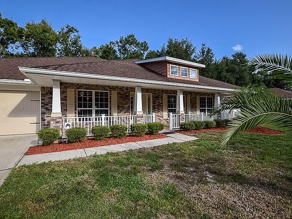 3rd image of 605 Autumn Fern Ln