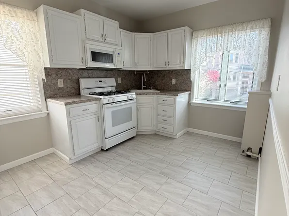 270 Grant Avenue 2 image 2 of 12