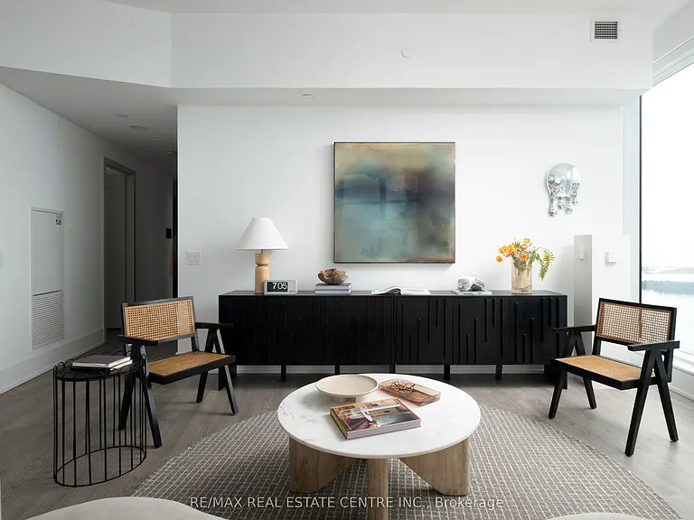 10 York St #6210 — Photo 3