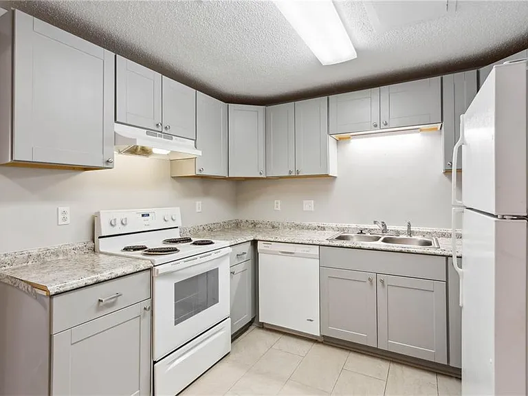 6362 Wedgeview Ct — Photo 11