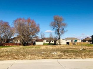 527 Kingston Cir, Sergeant Bluff, IA 51054