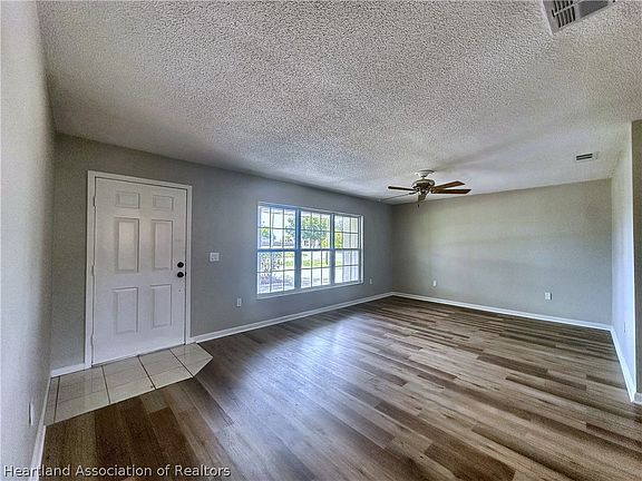 4th image of 603 Cherokee Cir
