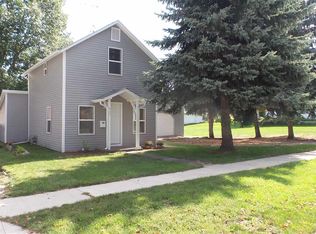 412 N Superior St, Angola, IN 46703
