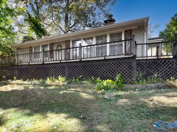 805 Alabama Ave, Sheffield, AL 35660