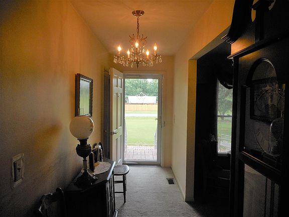 3rd image of 116 Eastside Dr