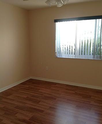 4th image of 17046 NW 22nd St