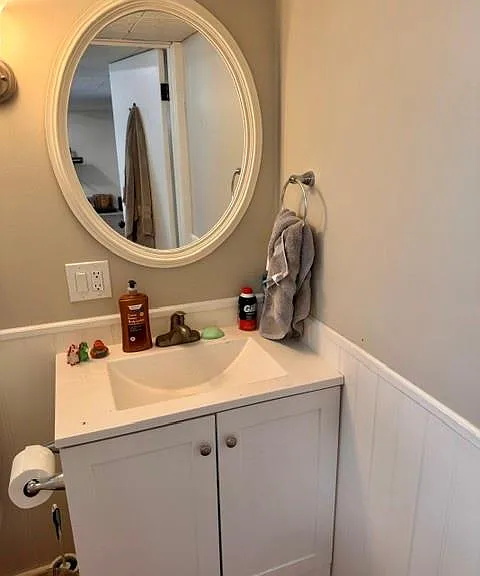 380 Liverpool Ave #2 — Photo 4