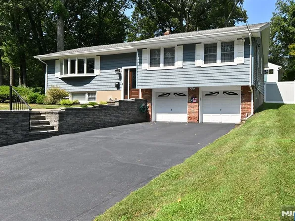 614 Mountain Ave, Township Of Washington, NJ 07676