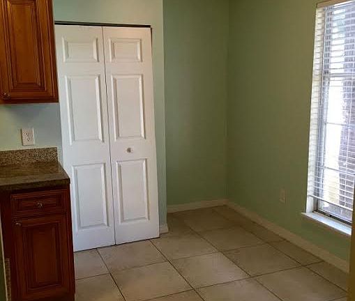 2nd image of 3904 Versailles Dr