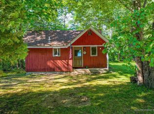 20 Plummer Dr, Raymond, ME 04071