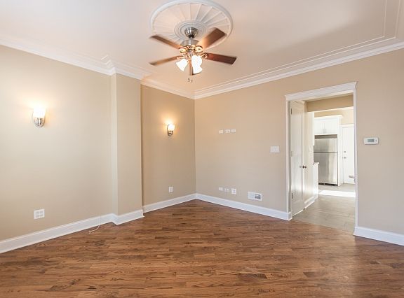 3rd image of 3144 N Oakley Ch #2