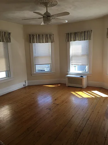 9 Monks St #2 Photo 1