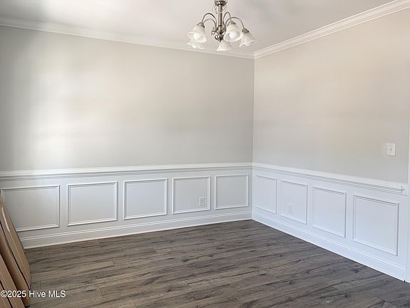 2nd image of 707 Ellabond Street